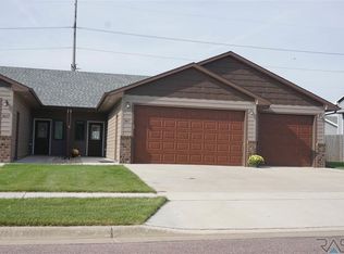 3611 N Orion Dr, Sioux Falls, SD 57107