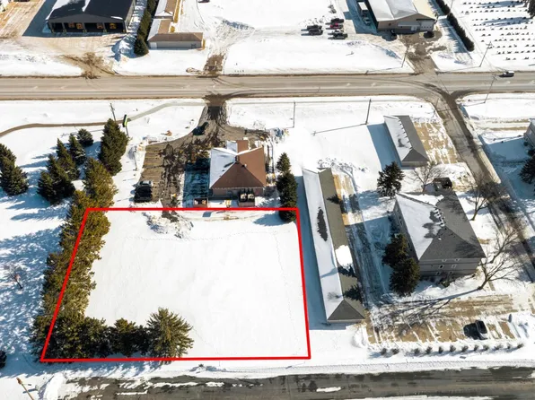 675 E Welco Dr, Montgomery, MN 56069