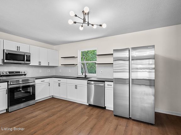 5th image of 7917 Mango Dr