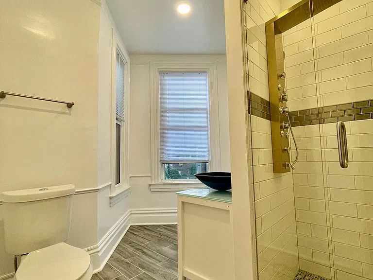 733 S Negley Ave #2 — Photo 9