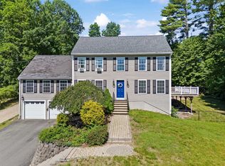 29 Red Squirrel Ln, Chester, NH 03036