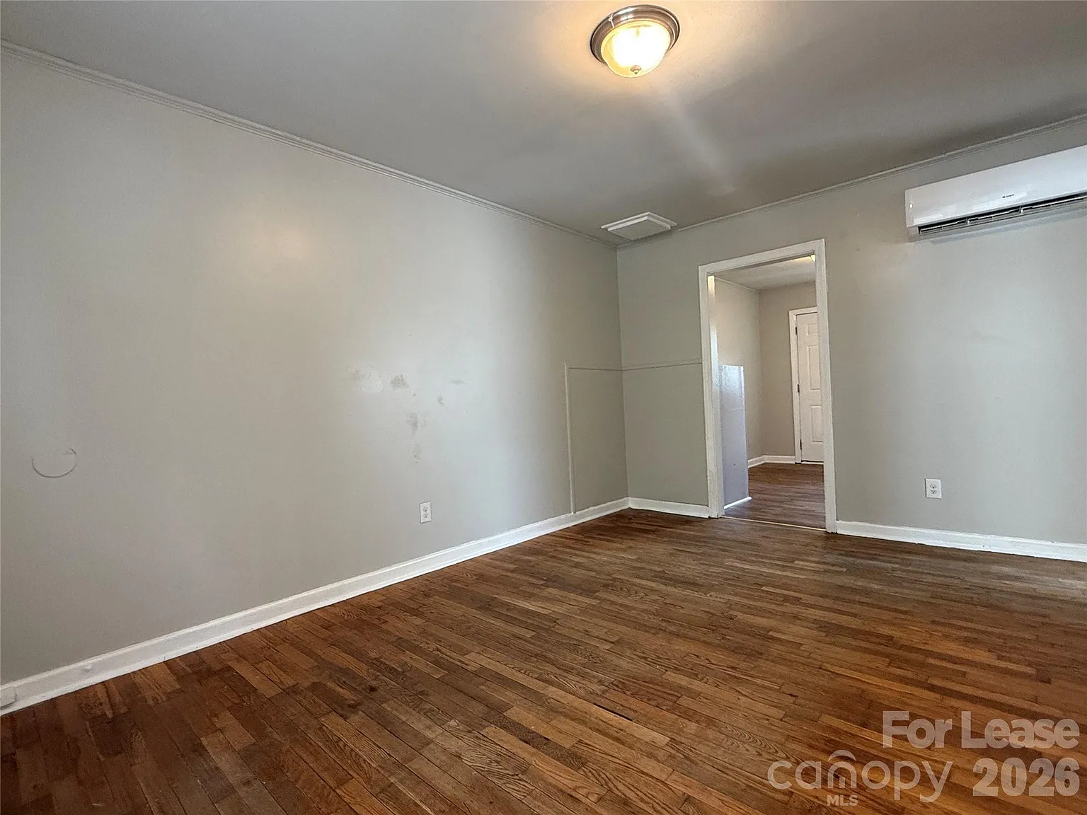 2 bed, 1.0 bath, 680 sqft, $995 — Photo 4