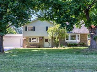 12 Rosemere Rd, Ballston Lake, NY 12019