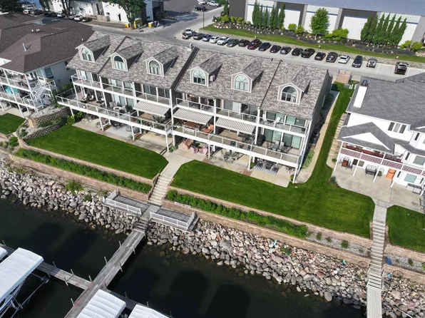 1214 Gordon Dr Unit 2, Okoboji, IA 51355