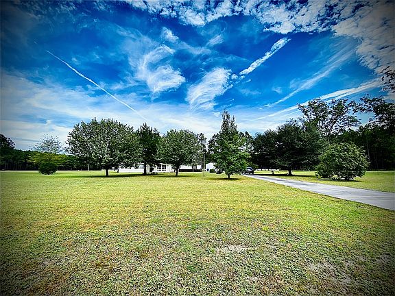 5th image of 3301 Katie Dr