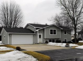 312 Fern Dr, Rosendale, WI 54974