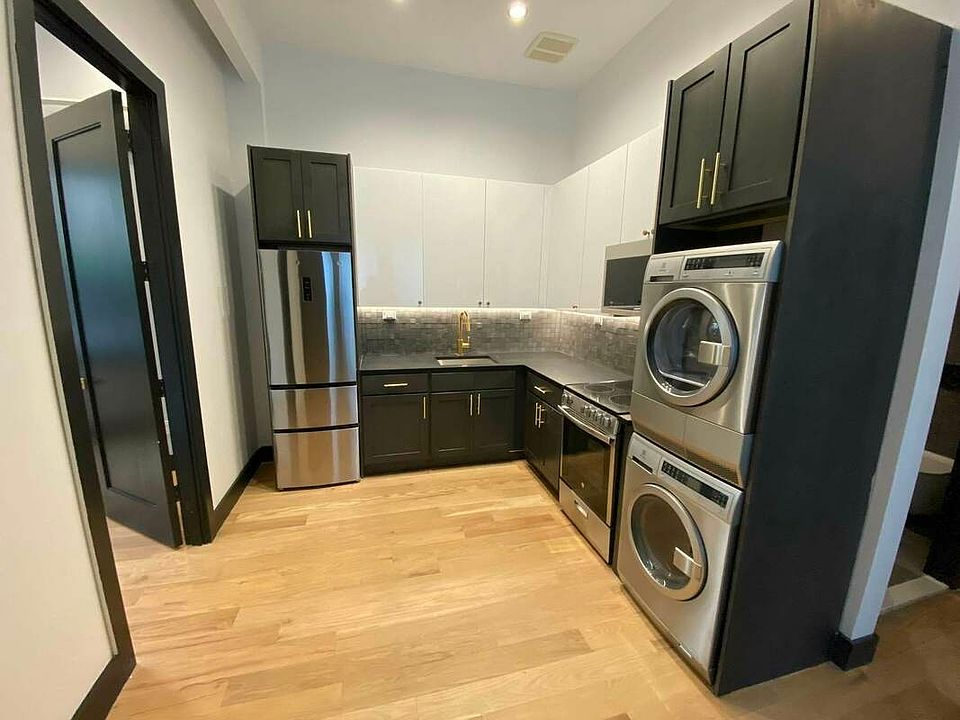 1st image of 133 16th St #1B