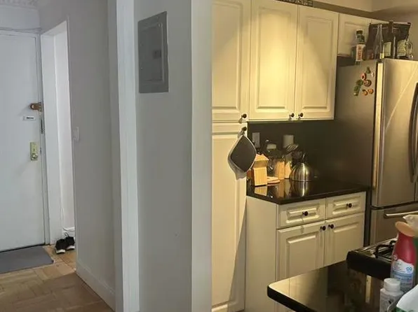 310 Lexington Avenue 5A image 6 of 7
