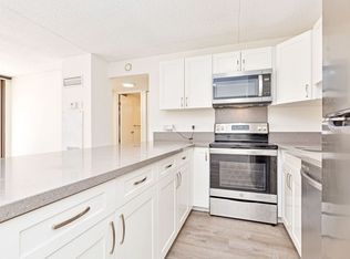 411 Hobron Ln APT 1613, Honolulu, HI 96815