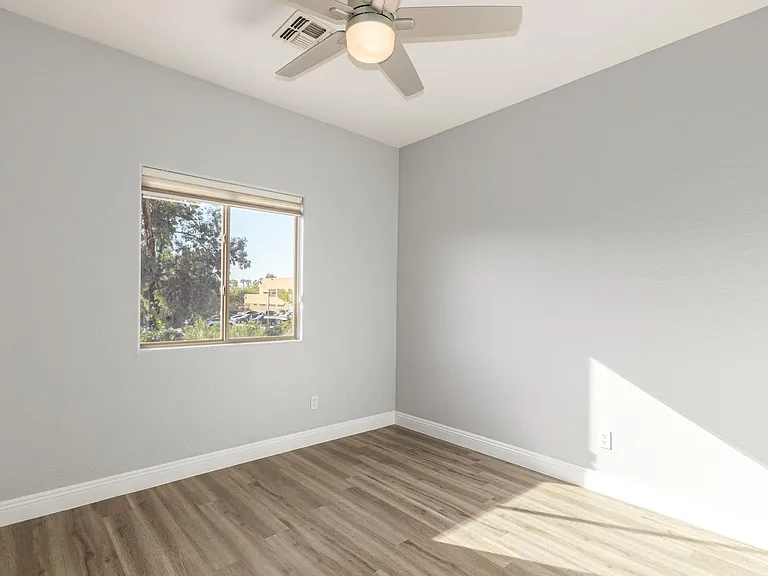 16834 N 49th Way — Photo 6