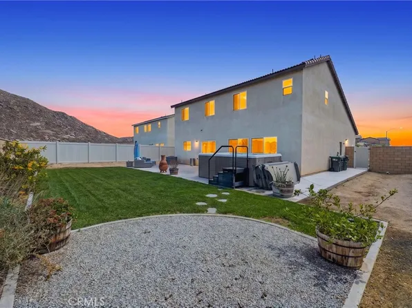 28307 Memory Ln, Winchester, CA 92596