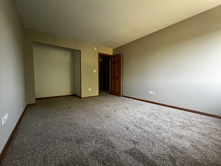 114 E Bailey Rd #M — Photo 2