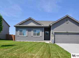 13722 S 43rd Ave, Bellevue, NE 68123