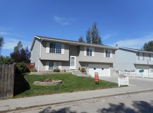 7100 Greensburgh Ave, Gillette, WY 82718