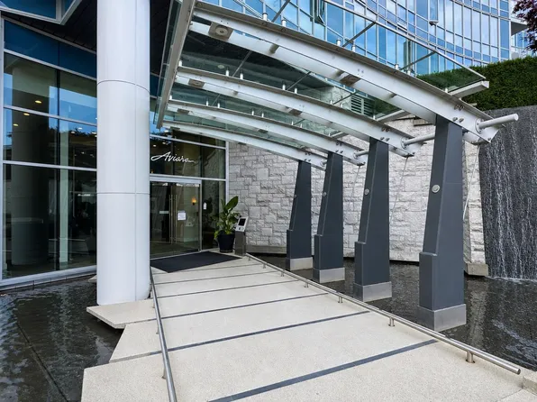 4189 Halifax St #3101, Burnaby, BC V5C 0H9