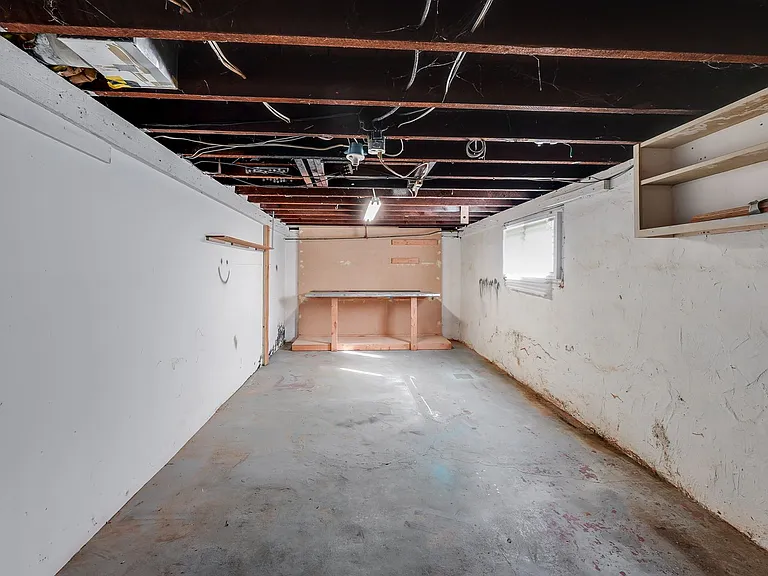 818 N Stafford St — Photo 10
