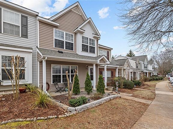 3rd image of 6332 Hibiscus Ct
