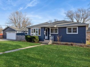 281 N Shaddle Ave, Mundelein, IL