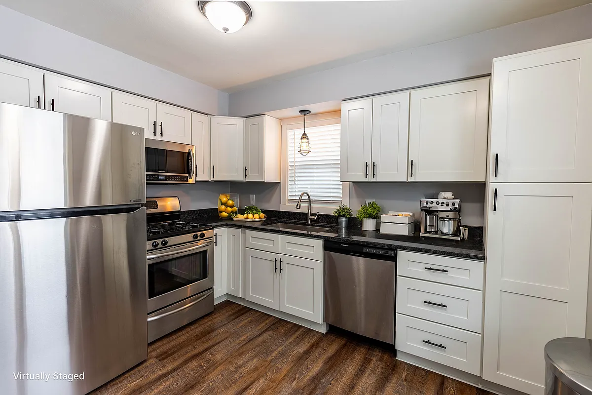 Building Photo - 9036 Lexington Ave NE #2