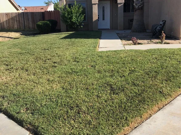 1156 Burroughs Ct, Rosamond, CA 93560