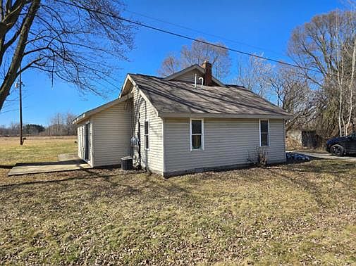 4th image of 7380 Brockway Rd