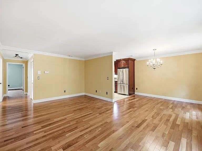 137A S Maple Ave #B — Photo 3