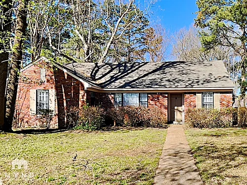 561 McElroy Rd Photo 1