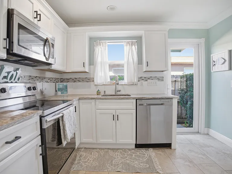 525 N L St — Photo 23