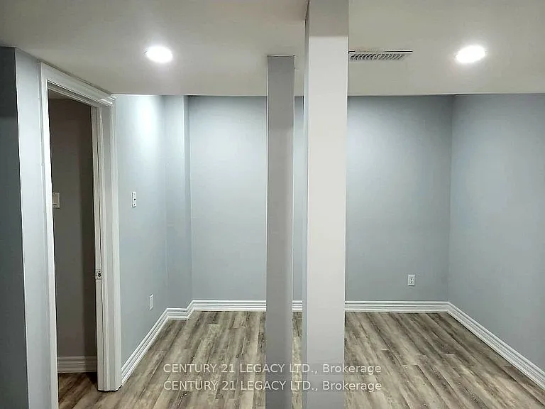 21 Kilrea Way #LOWER LEVEL — Photo 11