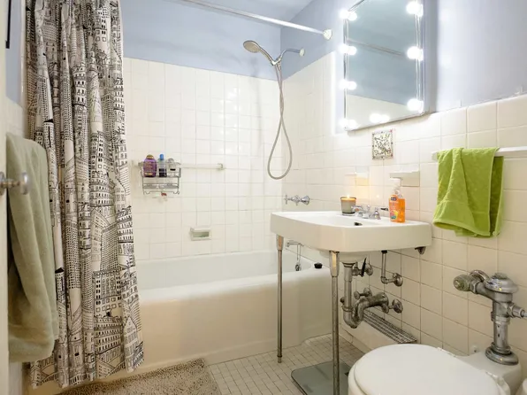 430 East 56th Street image 11 of 19