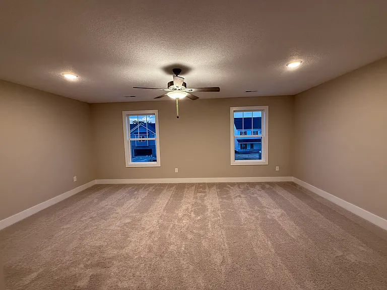 2727 Farmhouse Dr — Photo 18