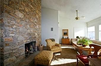 3rd image of 516 Lancelot Ct