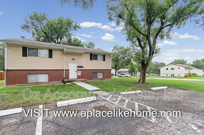 1 bed, 1.0 bath, 1131 sqft, $795 — Photo 2