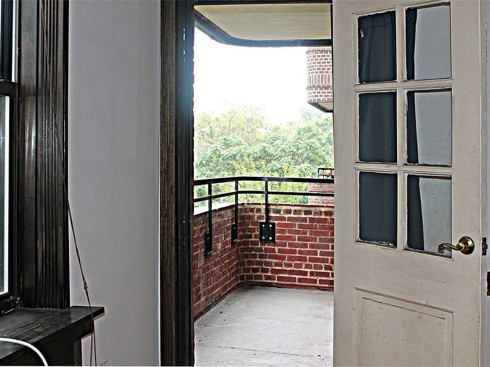 1st image of 12430 Queens Blvd #6A