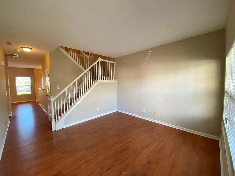 1238 Park Dr — Photo 3