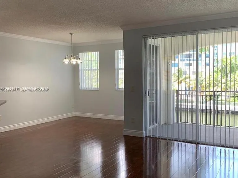 3175 NE 184th St #3302 — Photo 8