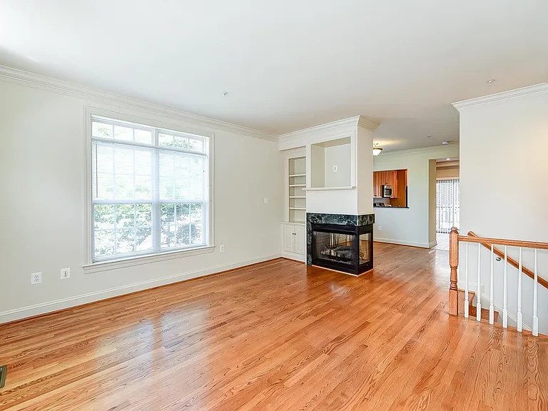 3426 Wilson Blvd — Photo 9