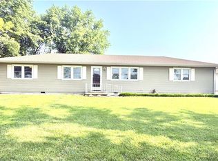 16633 E Mission Rd, Nevada, MO 64772