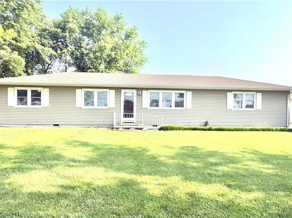 16633 E Mission Rd, Nevada, MO 64772