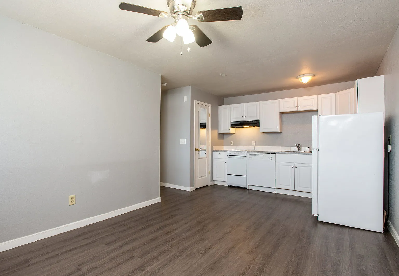 Brookside Apartments — Photo 2