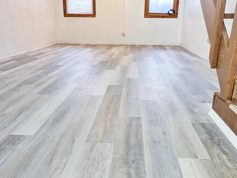 534 E Graham Pl — Photo 18