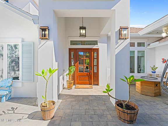 3rd image of 184 COASTAL OAK Circle
