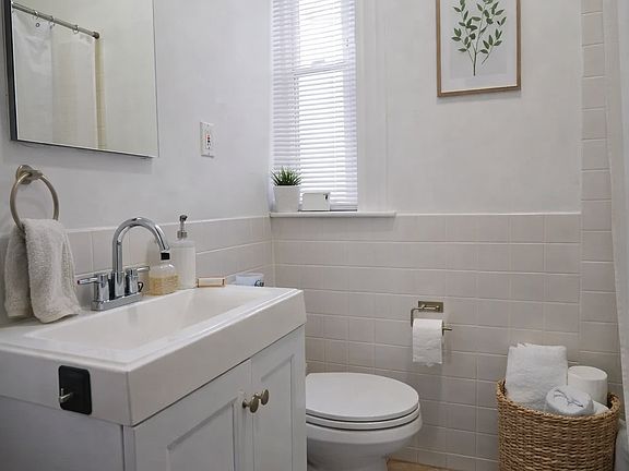 5th image of 17 Orkney Rd #44