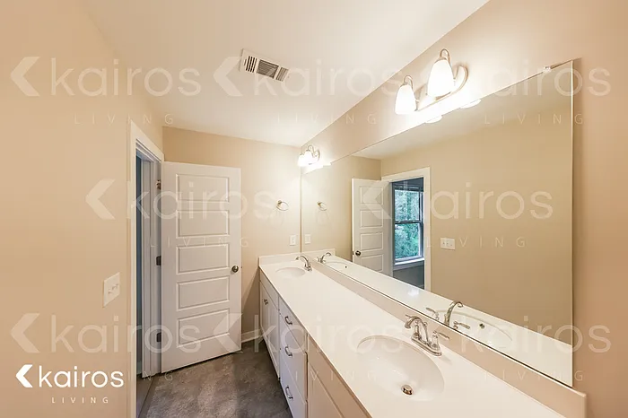 11646 Woodland Lake Rd — Photo 9