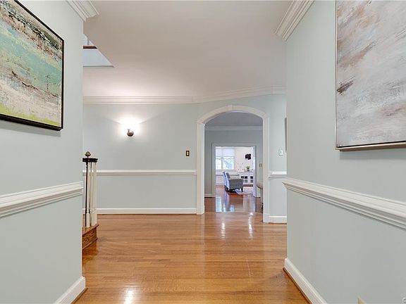 5th image of 207 Tuckahoe Blvd
