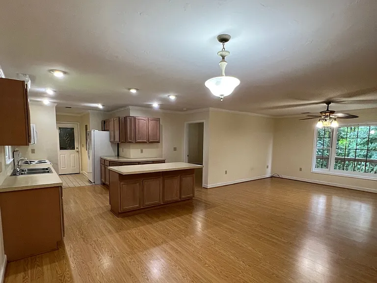 193 Edgewood Ridge Rd — Photo 5
