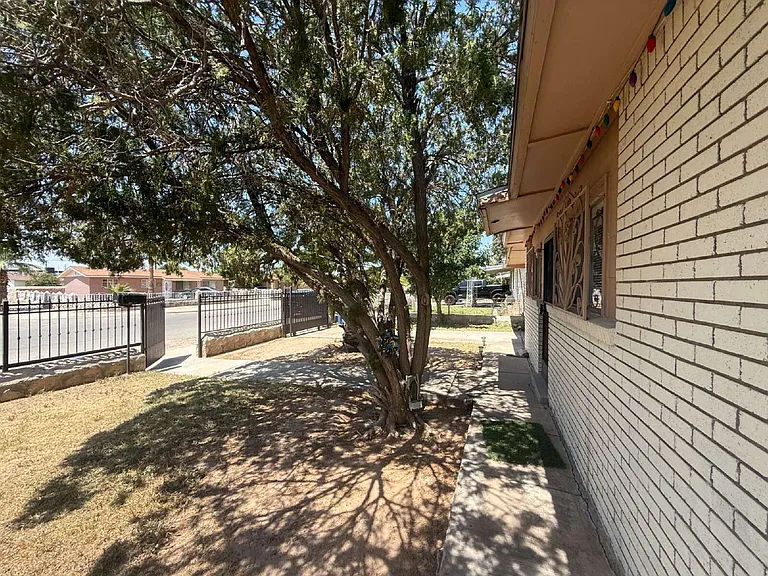 7289 Mimosa Ave — Photo 5