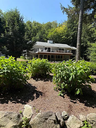121 Upper Bay Rd Photo 1