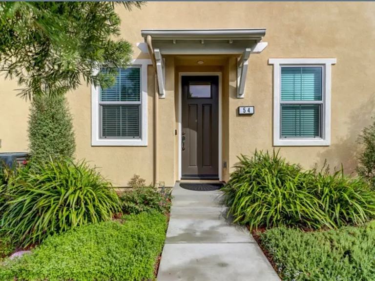 54 Concepcion St — Photo 2