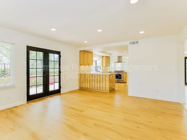 28142 Ambar — Photo 2